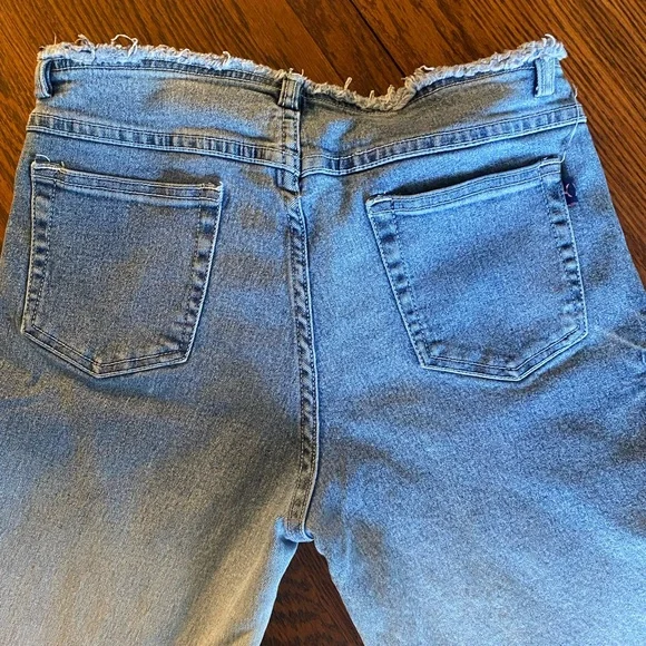 Vintage Bubblegum Light Blue Denim Jeans | size 9/10 - Picture 4 of 7